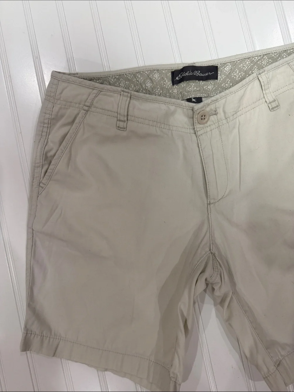 Eddie Bauer Women’s Khaki Chino Shorts Petite 6 Casual Hiking Size 6P